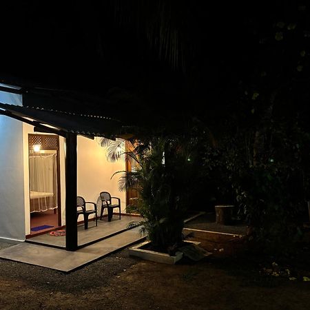 Ima House Bed & Breakfast Dikwella Ngoại thất bức ảnh