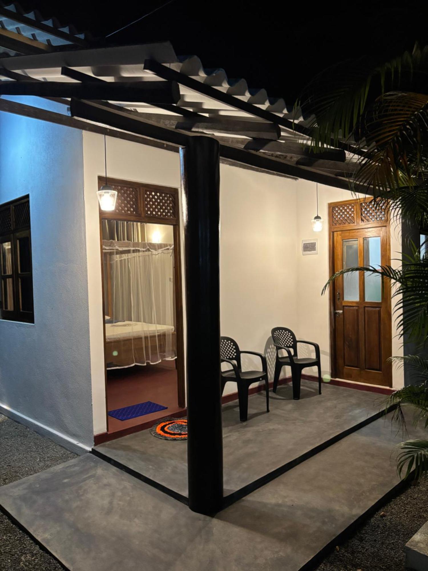 Ima House Bed & Breakfast Dikwella Ngoại thất bức ảnh